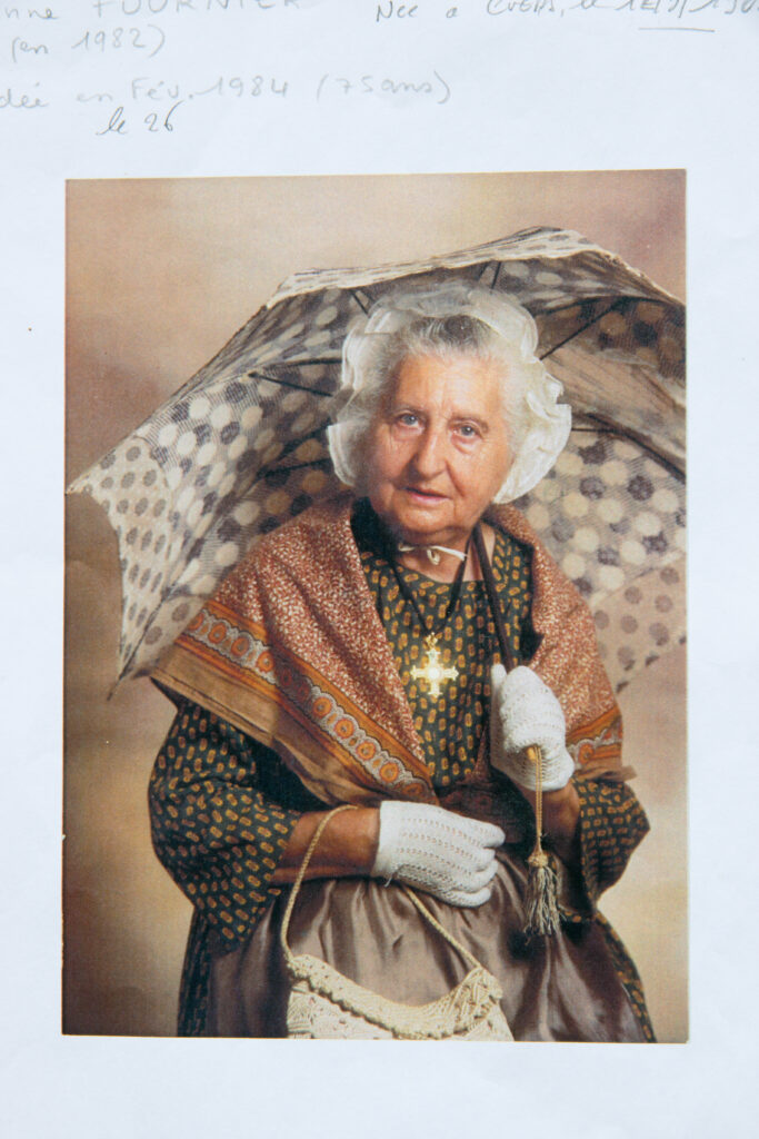 Madame Suzanne Fournier - Agrandir l'image, fenêtre modale