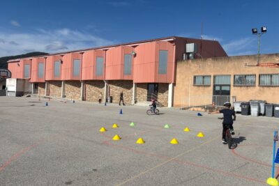 Agrandir l'image 2 sur 3, fenêtre modale